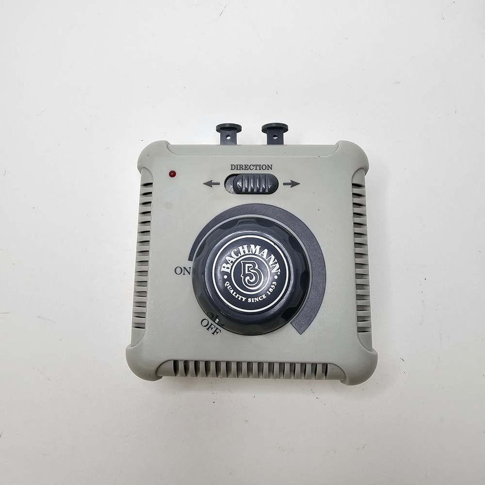 Bachmann Model Train Speed Controller Power Pack with‎ Track Wire Gray